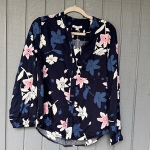 NWT Free Assembly Floral Navy Blouse Small